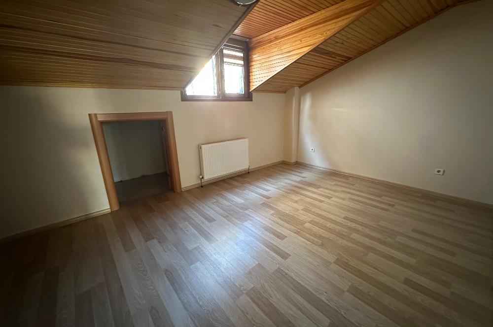 GENİŞ KULLANIM ALANLI KAPALI OTOPARKLI DUBLEKS DAİRE
