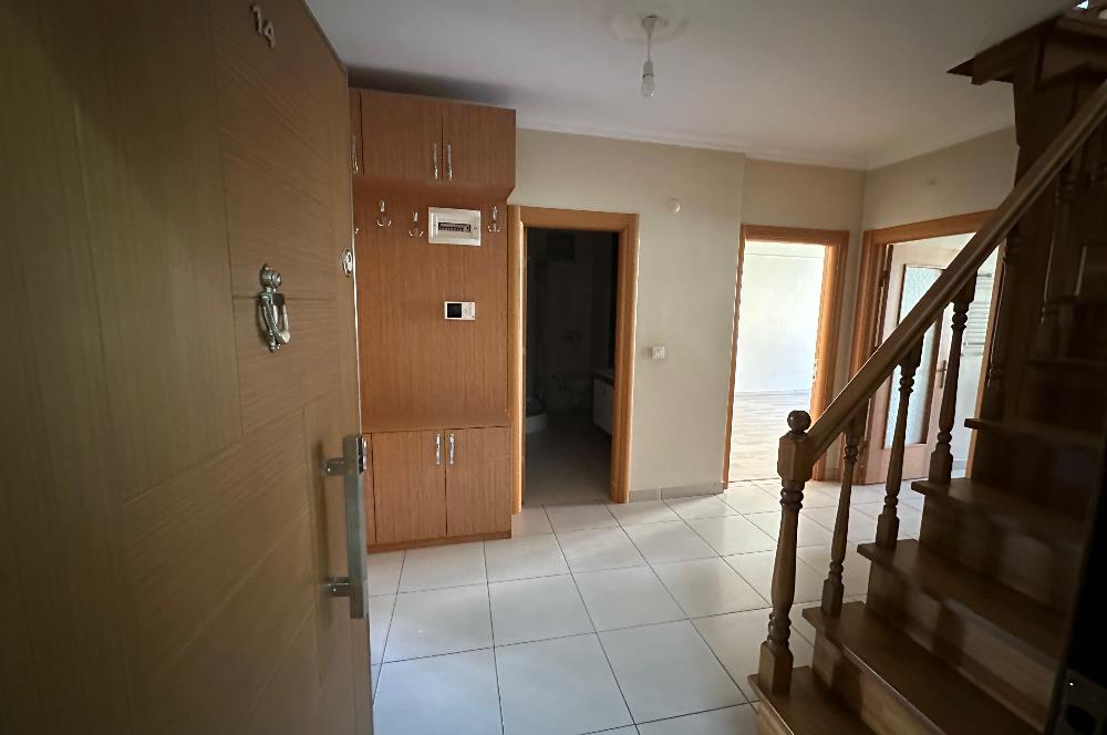 GENİŞ KULLANIM ALANLI KAPALI OTOPARKLI DUBLEKS DAİRE