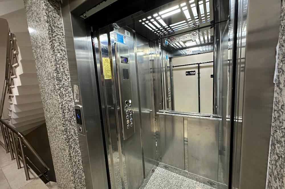 GENİŞ KULLANIM ALANLI KAPALI OTOPARKLI DUBLEKS DAİRE