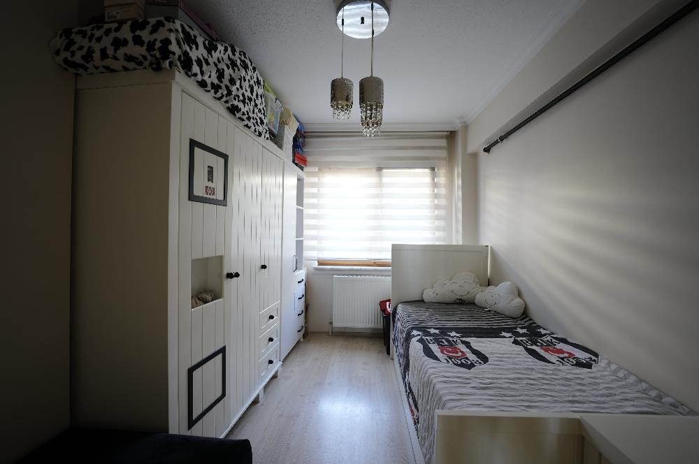 C21 Cius; Akkanlar Sitesi'nde Deniz Manzaralı 3+1 Ara Kat Daire
