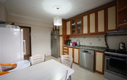 C21 Cius; Akkanlar Sitesi'nde Deniz Manzaralı 3+1 Ara Kat Daire