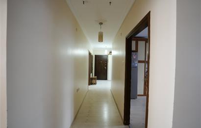 C21 Cius; Akkanlar Sitesi'nde Deniz Manzaralı 3+1 Ara Kat Daire