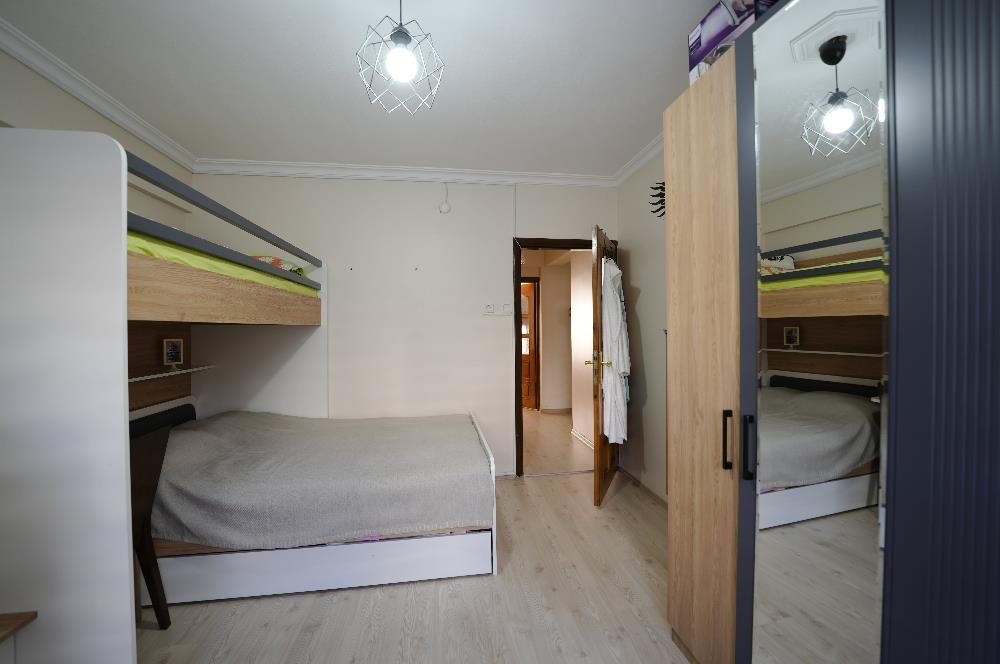 C21 Cius; Akkanlar Sitesi'nde Deniz Manzaralı 3+1 Ara Kat Daire