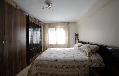 C21 Cius; Akkanlar Sitesi'nde Deniz Manzaralı 3+1 Ara Kat Daire
