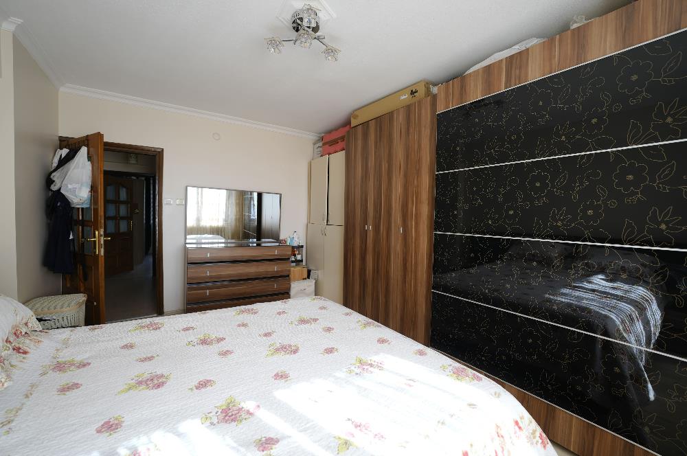 C21 Cius; Akkanlar Sitesi'nde Deniz Manzaralı 3+1 Ara Kat Daire
