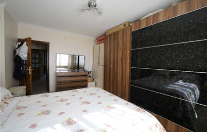 C21 Cius; Akkanlar Sitesi'nde Deniz Manzaralı 3+1 Ara Kat Daire