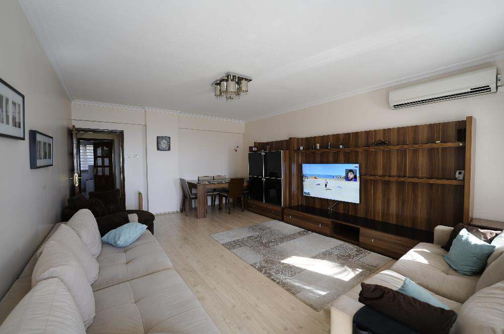 C21 Cius; Akkanlar Sitesi'nde Deniz Manzaralı 3+1 Ara Kat Daire