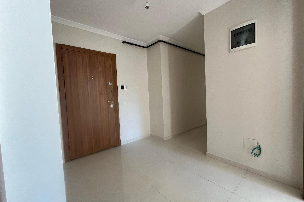 ATAŞEHİR NİLÜFER KONAKLARI SATILIK 2+1 DAİRE METROYA YAKIN