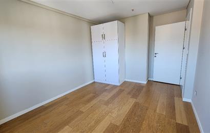 ŞENESENEVLER GÜVENLİKLİ DENİZ MANZARALI YENİ SİTEDE 2+1 90 m2