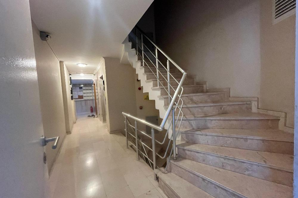 ATAŞEHİR NİLÜFER KONAKLARI SATILIK 2+1 DAİRE METROYA YAKIN