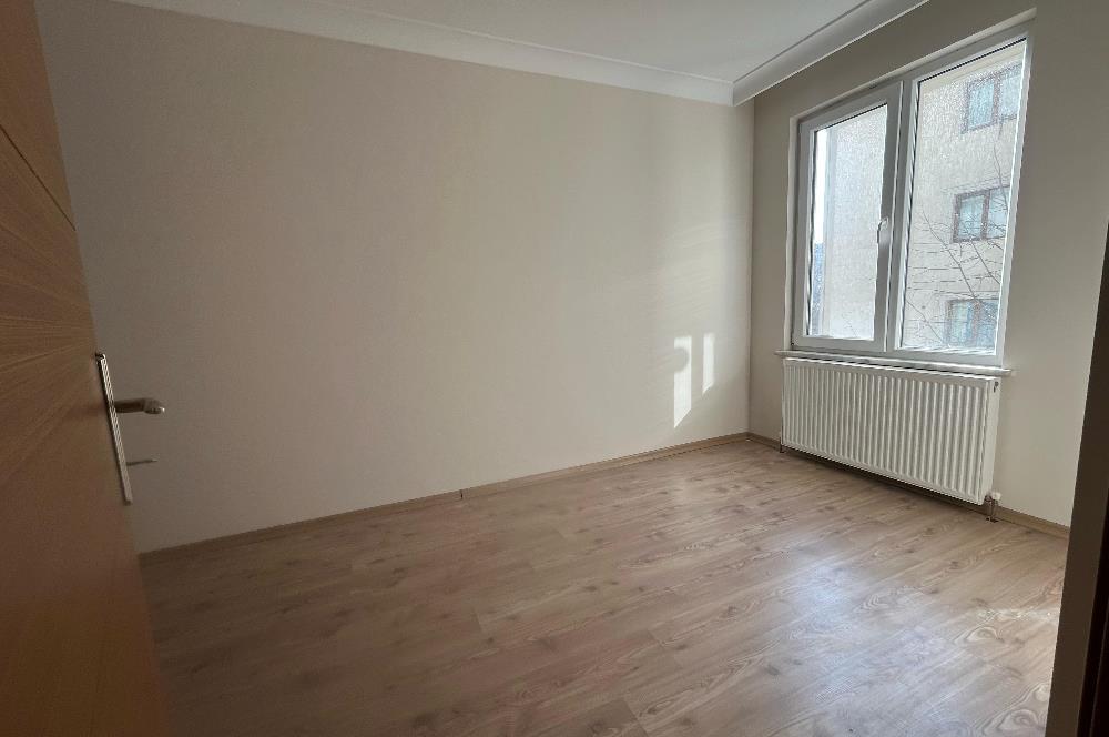 ATAŞEHİR NİLÜFER KONAKLARI SATILIK 2+1 DAİRE METROYA YAKIN