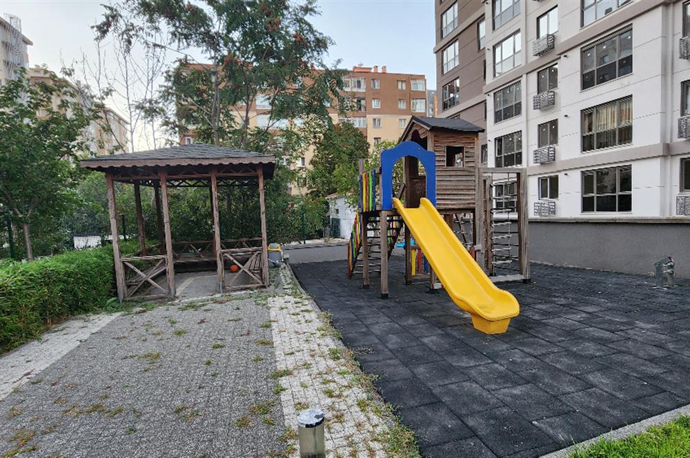 ŞENESENEVLER GÜVENLİKLİ DENİZ MANZARALI YENİ SİTEDE 2+1 90 m2