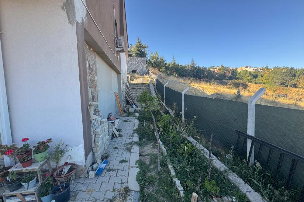 GÖLBAŞI OYACA MAHALLESİ HAYMANA BULVARI ÜZERİNDE SATILIK 3+1 DUBLEKS MÜSTAKİL EV