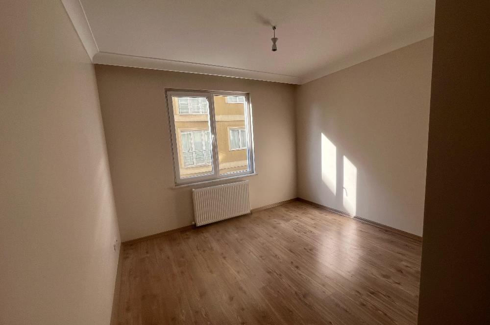 ATAŞEHİR NİLÜFER KONAKLARI SATILIK 2+1 DAİRE METROYA YAKIN