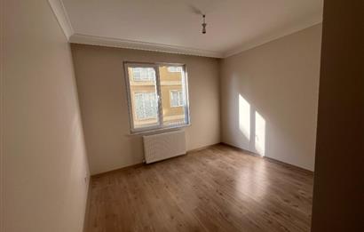 ATAŞEHİR NİLÜFER KONAKLARI SATILIK 2+1 DAİRE METROYA YAKIN