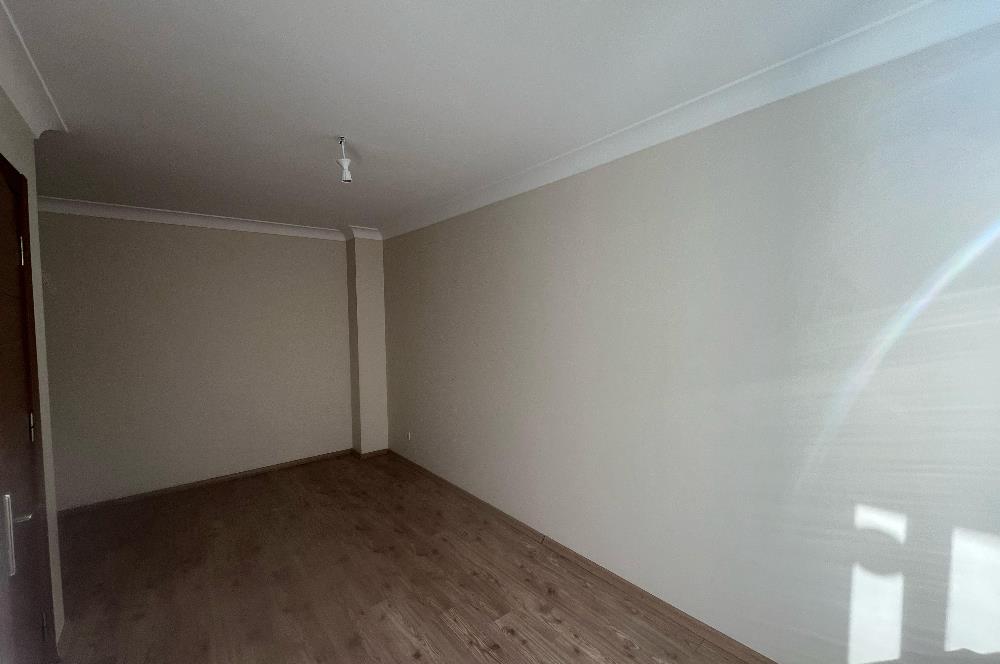 ATAŞEHİR NİLÜFER KONAKLARI SATILIK 2+1 DAİRE METROYA YAKIN