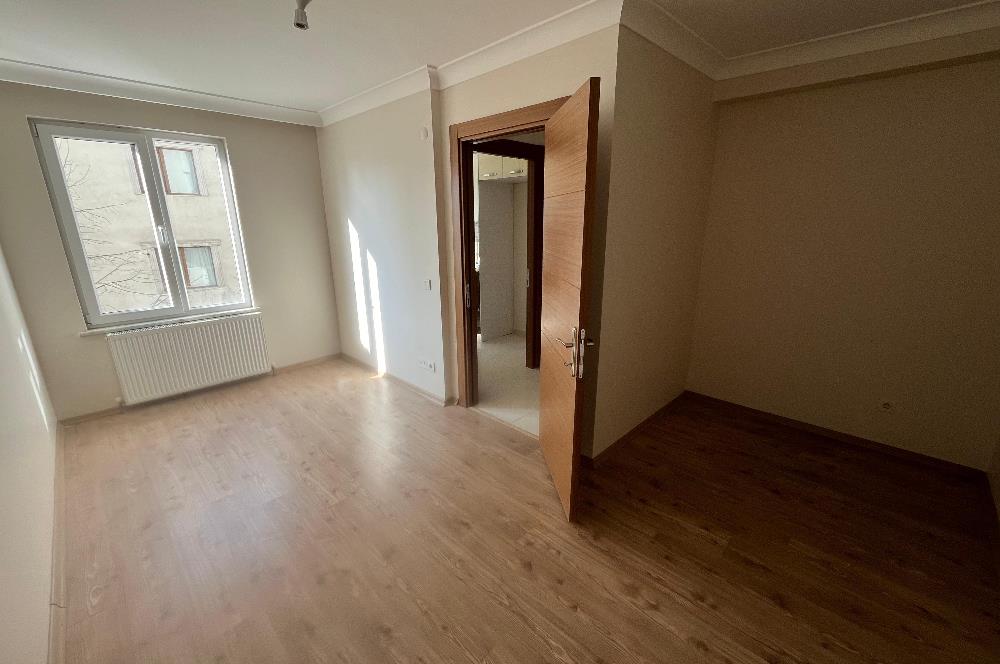 ATAŞEHİR NİLÜFER KONAKLARI SATILIK 2+1 DAİRE METROYA YAKIN