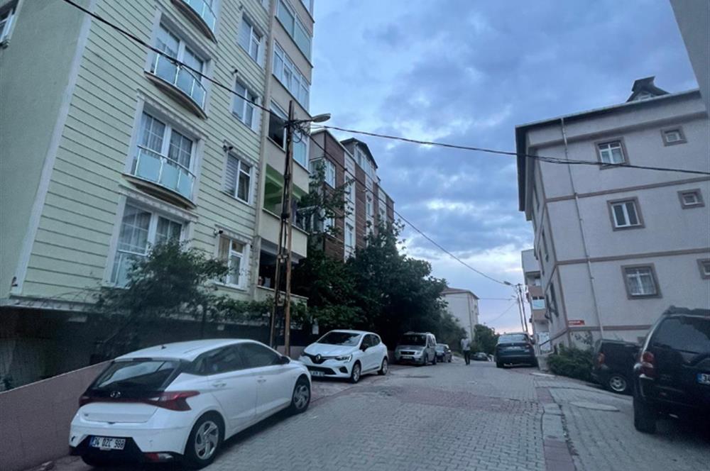 ATAŞEHİR KAYIŞDAĞINDA SİTE İÇİNDE 3+1 SATILIK DAİRE