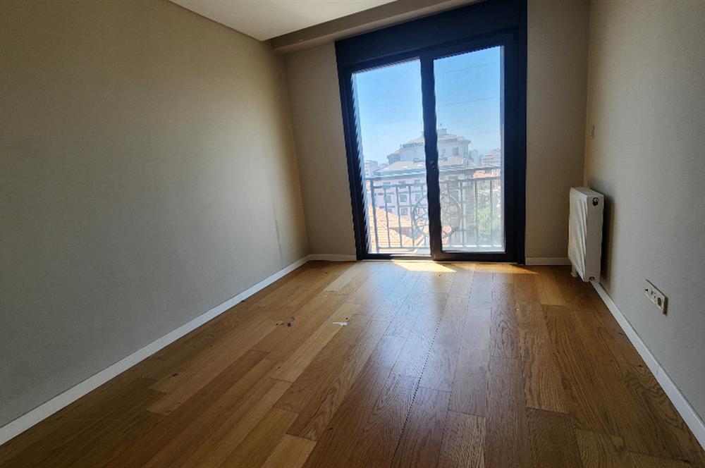 ŞENESENEVLER GÜVENLİKLİ DENİZ MANZARALI YENİ SİTEDE 2+1 90 m2