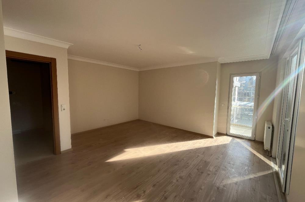 ATAŞEHİR NİLÜFER KONAKLARI SATILIK 2+1 DAİRE METROYA YAKIN