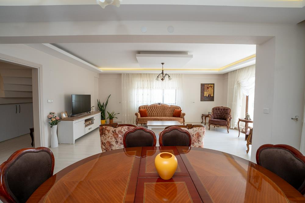 C21 Cius;Eşsiz Deniz, Şehir Manzaralı 4+1 Net 210 m² Ferah Daire