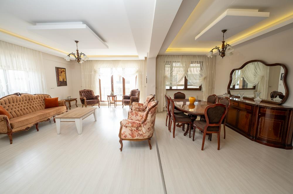 C21 Cius;Eşsiz Deniz, Şehir Manzaralı 4+1 Net 210 m² Ferah Daire