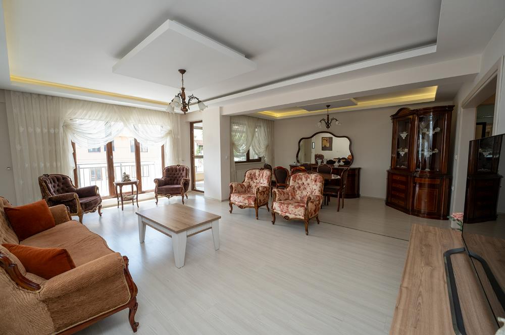 C21 Cius;Eşsiz Deniz, Şehir Manzaralı 4+1 Net 210 m² Ferah Daire