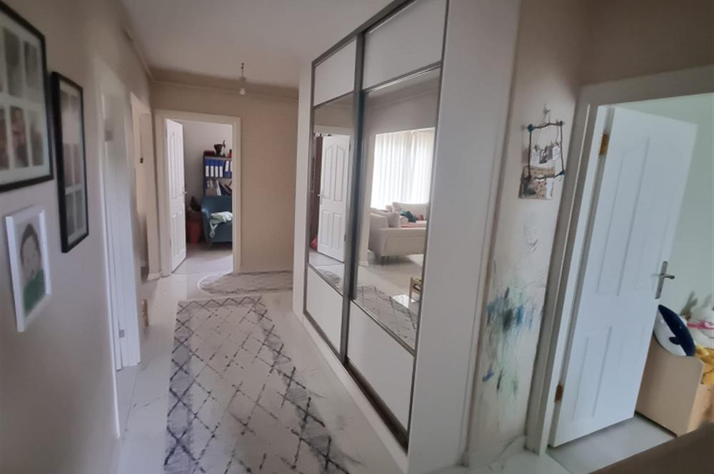 3+1 Ara Kat Daire İçi Komple Yenilenmiş,Masrafsız ,Krediye Uygun