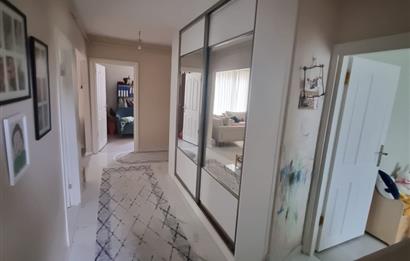 3+1 Ara Kat Daire İçi Komple Yenilenmiş,Masrafsız ,Krediye Uygun
