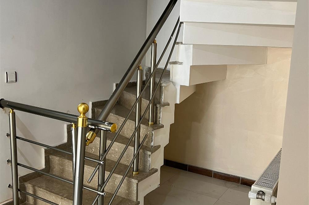 Ümraniye Devlet Hastanesinin Yakınında 2+1 110M² Kiralık Daire