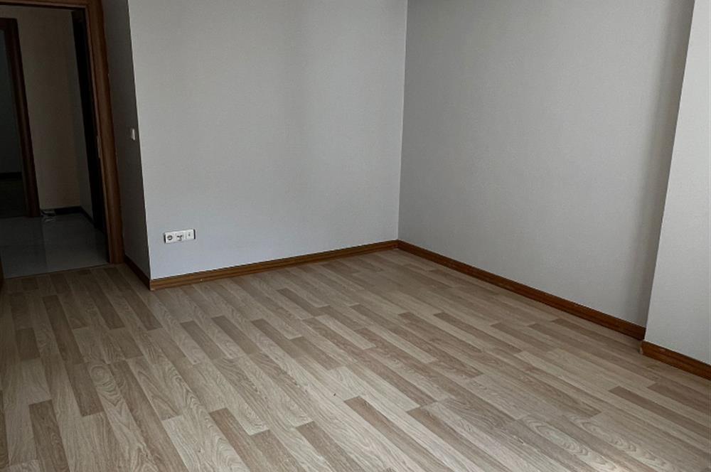 Ümraniye Devlet Hastanesinin Yakınında 2+1 110M² Kiralık Daire