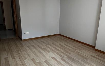 Ümraniye Devlet Hastanesinin Yakınında 2+1 110M² Kiralık Daire