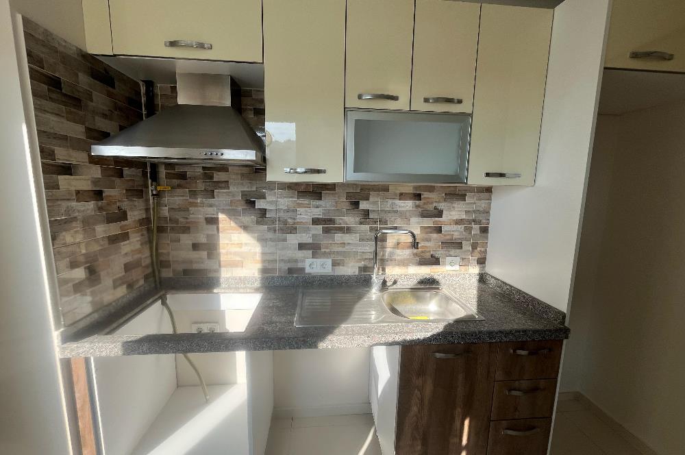 ATAŞEHİR NİLÜFER KONAKLARI SATILIK 2+1 DAİRE METROYA YAKIN