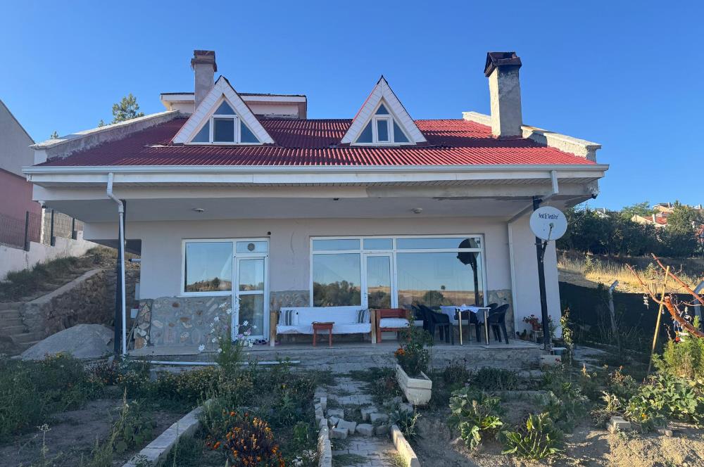 GÖLBAŞI OYACA MAHALLESİ HAYMANA BULVARI ÜZERİNDE SATILIK 3+1 DUBLEKS MÜSTAKİL EV