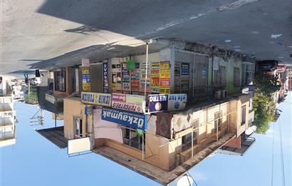 Bayraklı Yamanlar'da Otobüs Güzergahı Üzerinde Satılık Bina