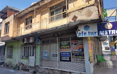 Bayraklı Yamanlar'da Otobüs Güzergahı Üzerinde Satılık Bina
