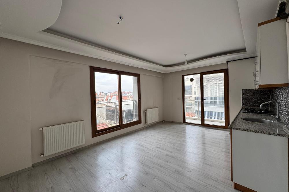 İzmir Park AVM Yakını Merkezi konumda Satılık 2+1 Daire