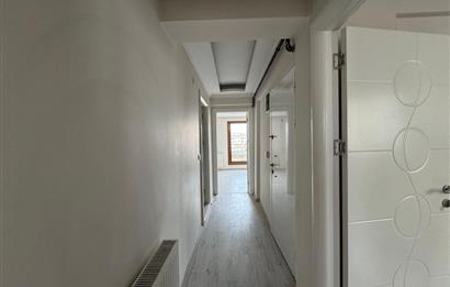 İzmir Park AVM Yakını Merkezi konumda Satılık 2+1 Daire