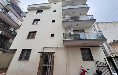 İzmir Park AVM Yakını Merkezi konumda Satılık 2+1 Daire