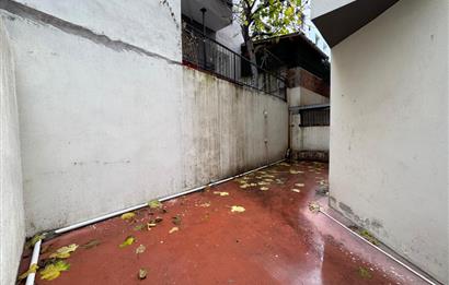 İzmir Park AVM Yakını Merkezi konumda Satılık 2+1 Daire