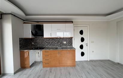 İzmir Park AVM Yakını Merkezi konumda Satılık 2+1 Daire