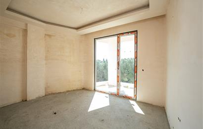 C21 Cius; Çampınar Evlerinde 4,5+1 Modern Tripleks Teraslı Villa