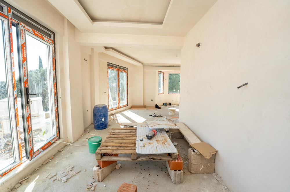 C21 Cius; Çampınar Evlerinde 4,5+1 Modern Tripleks Teraslı Villa