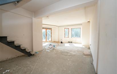 C21 Cius; Çampınar Evlerinde 4,5+1 Modern Tripleks Teraslı Villa