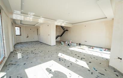 C21 Cius; Çampınar Evleri'nde 3,5+1 Modern Satılık Dubleks Villa