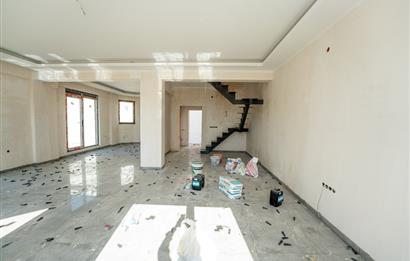 C21 Cius; Çampınar Evleri'nde 3,5+1 Modern Satılık Dubleks Villa