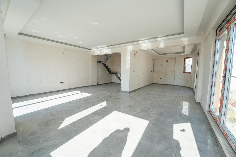 C21 Cius; Çampınar Evleri'nde 3,5+1 Modern Satılık Dubleks Villa