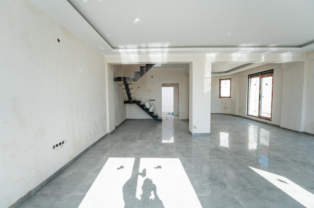 C21 Cius; Çampınar Evleri'nde 3,5+1 Modern Satılık Dubleks Villa