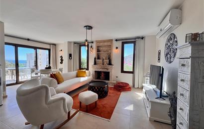 Bodrum Merkezde Deniz Manzaralı Bahçe Katı 3+1 Daire