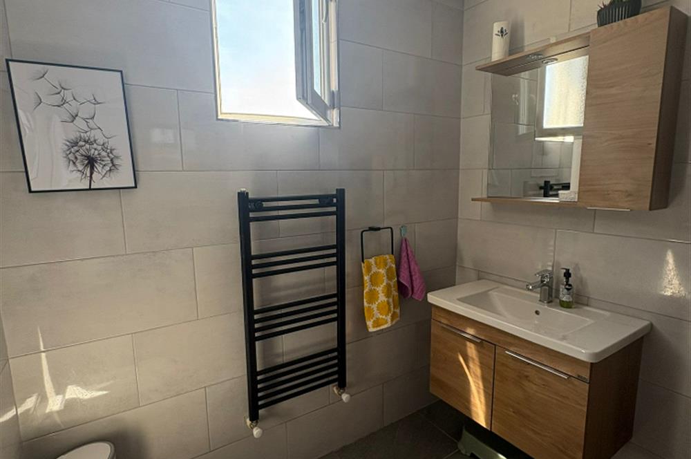 3+1 Ara Kat Daire İçi Komple Yenilenmiş,Masrafsız ,Krediye Uygun